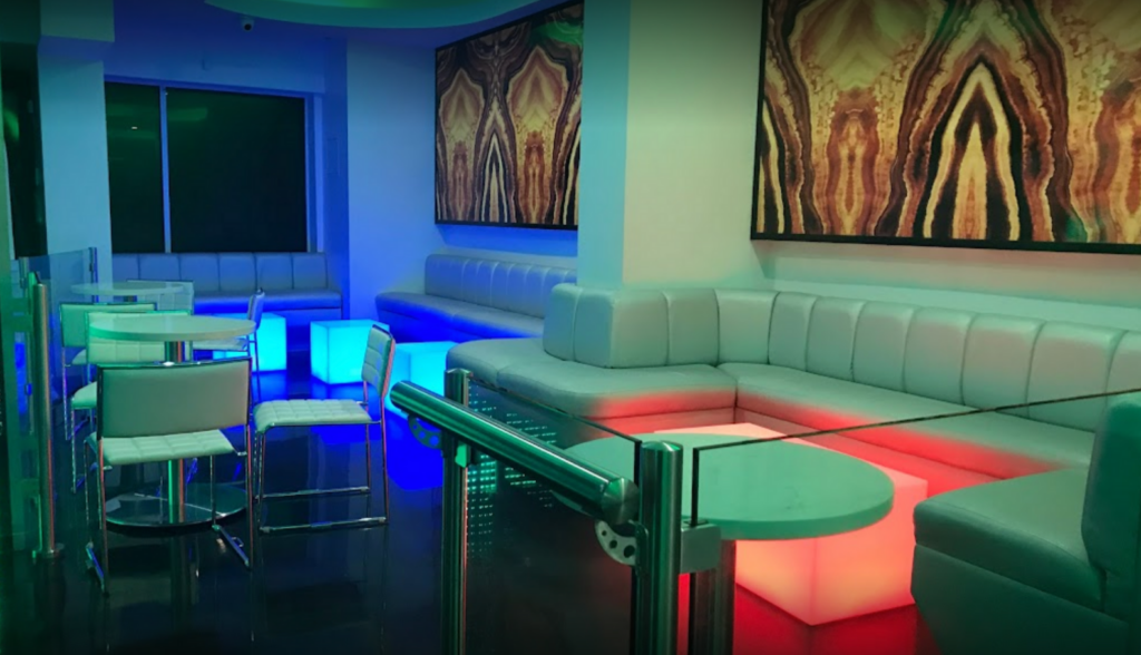 Escape-Lounge-Downtown-NightClub-Fort-Lauderdale-VIP-Hookahs